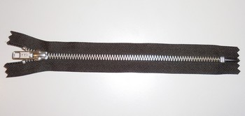 YKK Metall Reissverschluss Silber Zhange 6mm/13cm, D. Braun